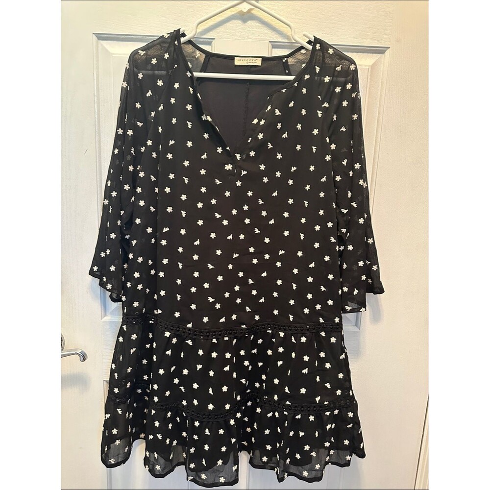 Love Stitch Black Mini Dress with White Floral Embroidered Print Size Small